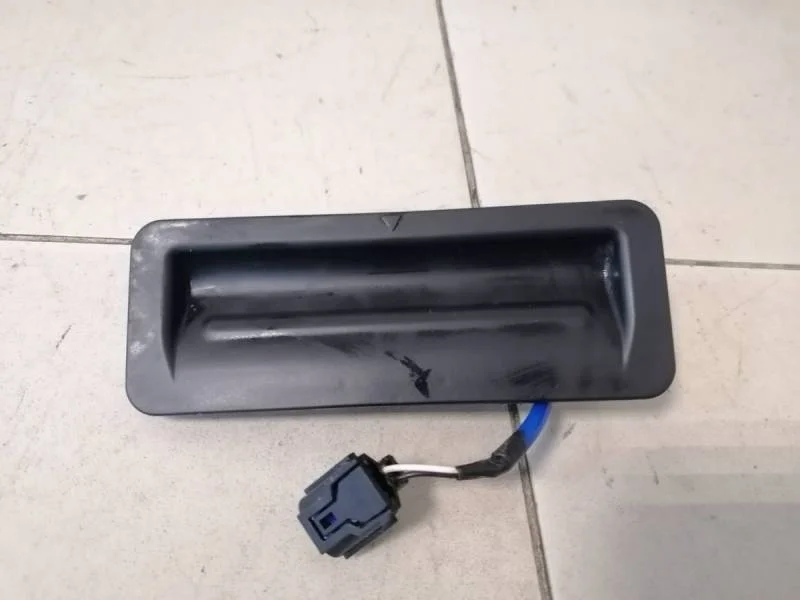 Ручка открывания багажника Hyundai Solaris 2010-2017