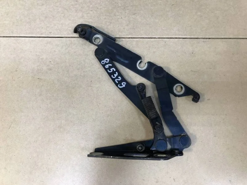 Петля крышки багажника Volkswagen Jetta (1K) 2006-2011