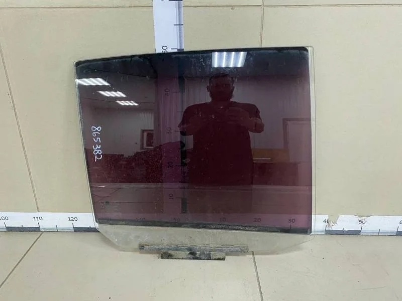 Стекло двери задней правой Hyundai Getz 2002-2010