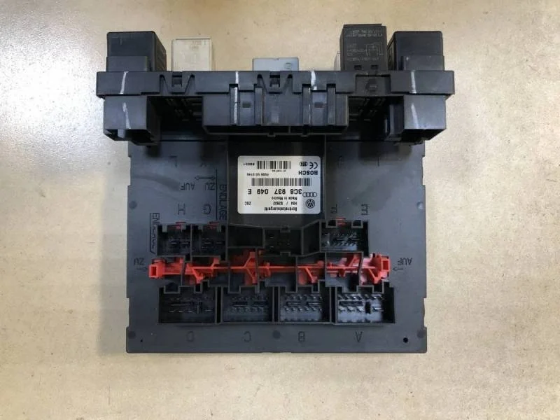 Блок электронный Volkswagen Jetta (1K) 2006-2011