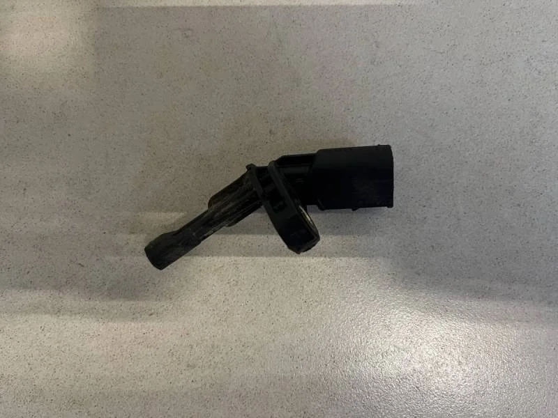 Датчик ABS задний правый Volkswagen Jetta (1K) 2006-2011