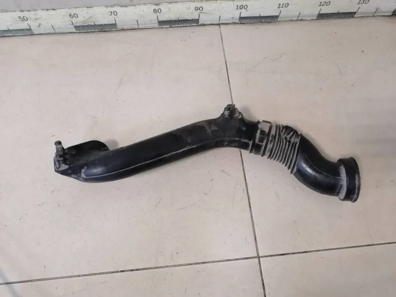 Воздухозаборник (наружный) Opel Astra H / Family 2004-2015