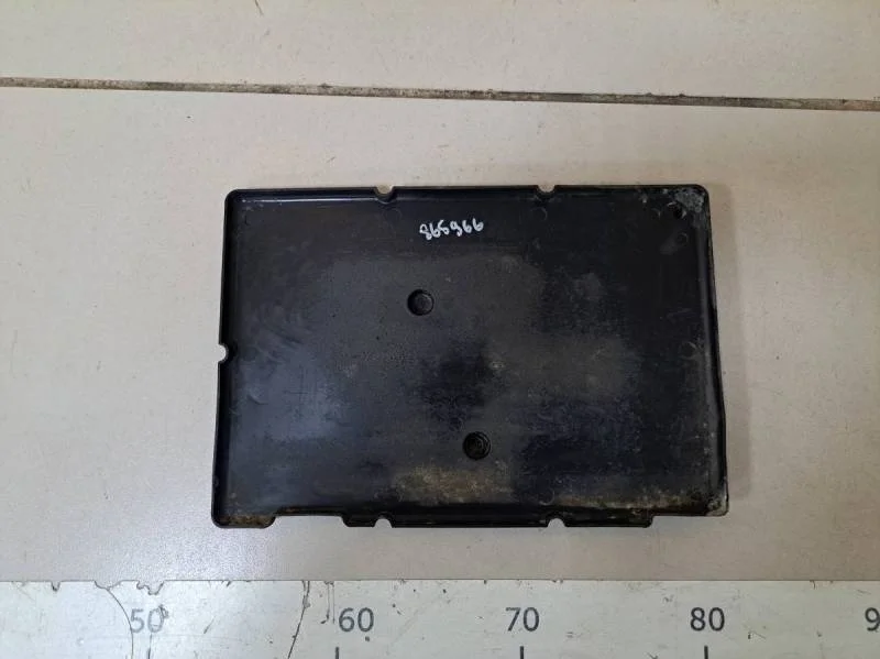 Крепление АКБ (корпус / подставка) Toyota Camry (XV30) 2001-2006