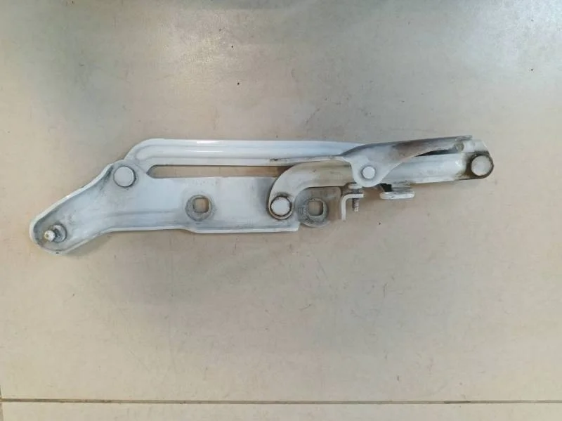 Петля крышки багажника Ford Mondeo 4 2007-2015