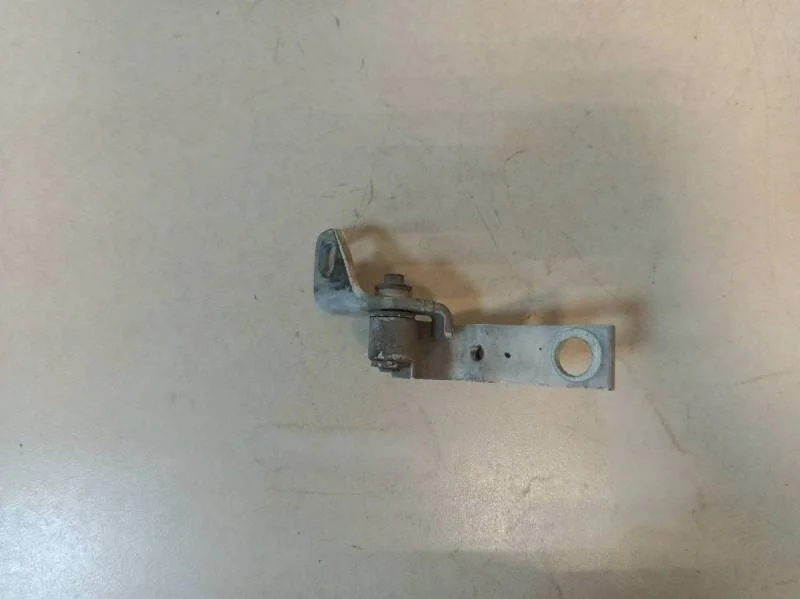 Петля двери передней правой нижняя Ford Mondeo 4 2007-2015