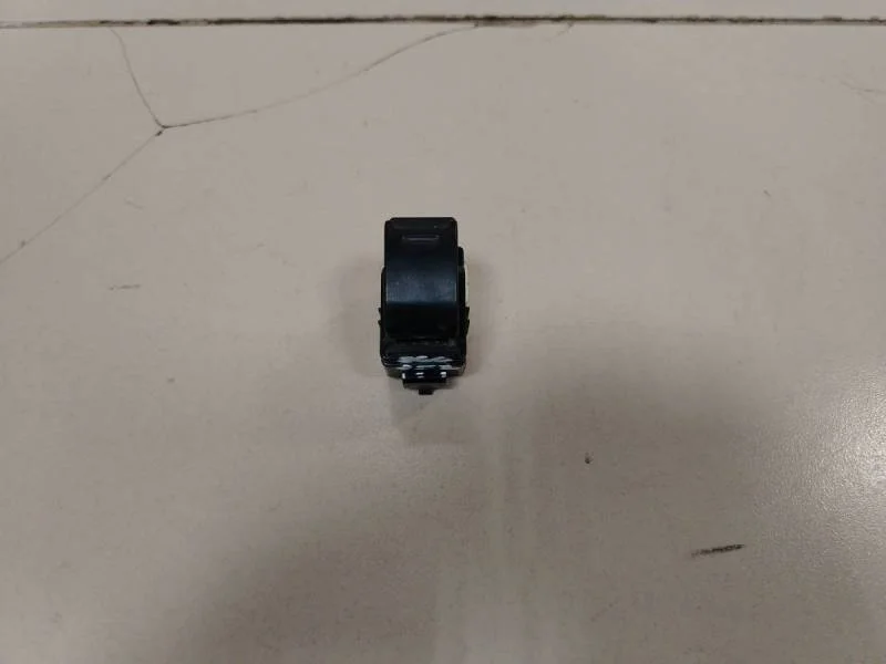 Кнопка стеклоподъемника Toyota Camry (XV30) 2001-2006