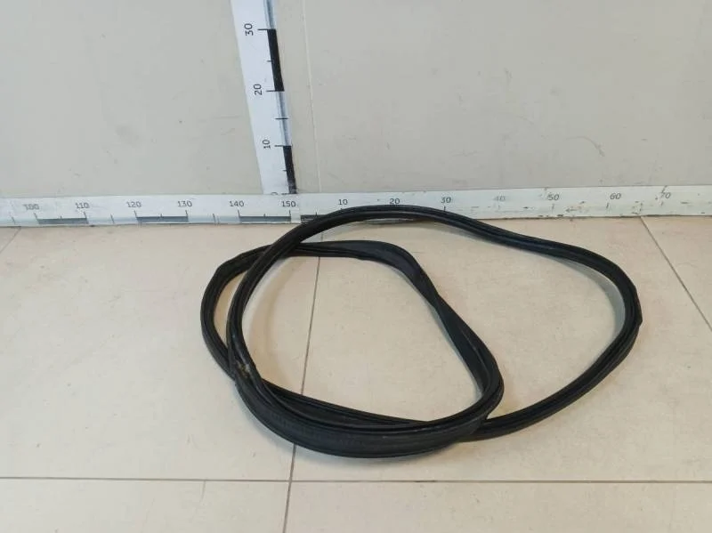 Уплотнитель багажника Ford Mondeo 4 2007-2015