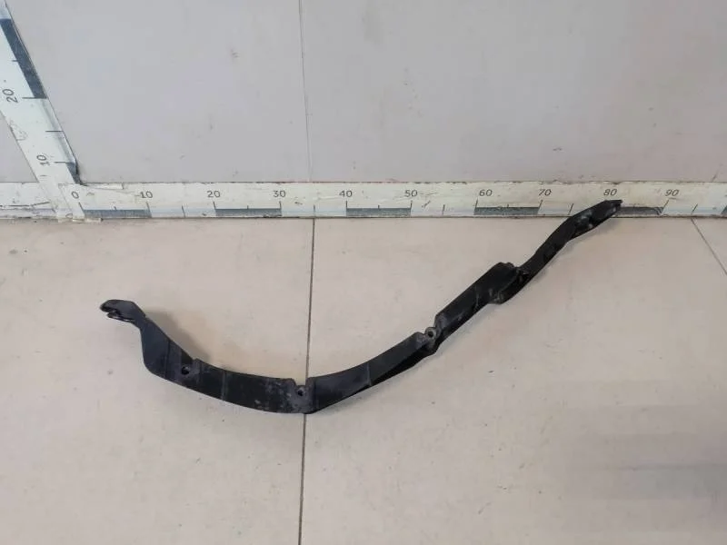 Кронштейн заднего бампера правый Opel Astra H / Family 2004-2015