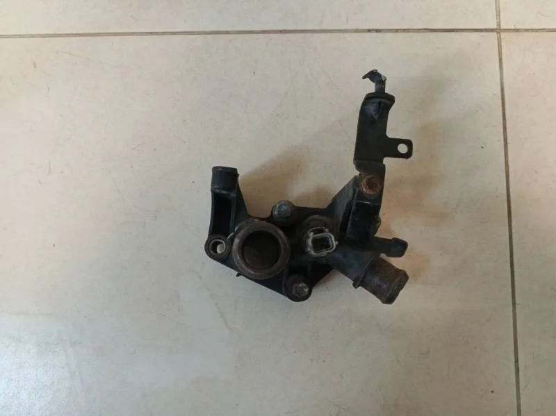 Фланец двигателя системы охлаждения Ford Mondeo 4 2007-2015