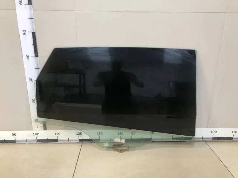 Стекло двери задней правой Hyundai i30 (GD) 2012>