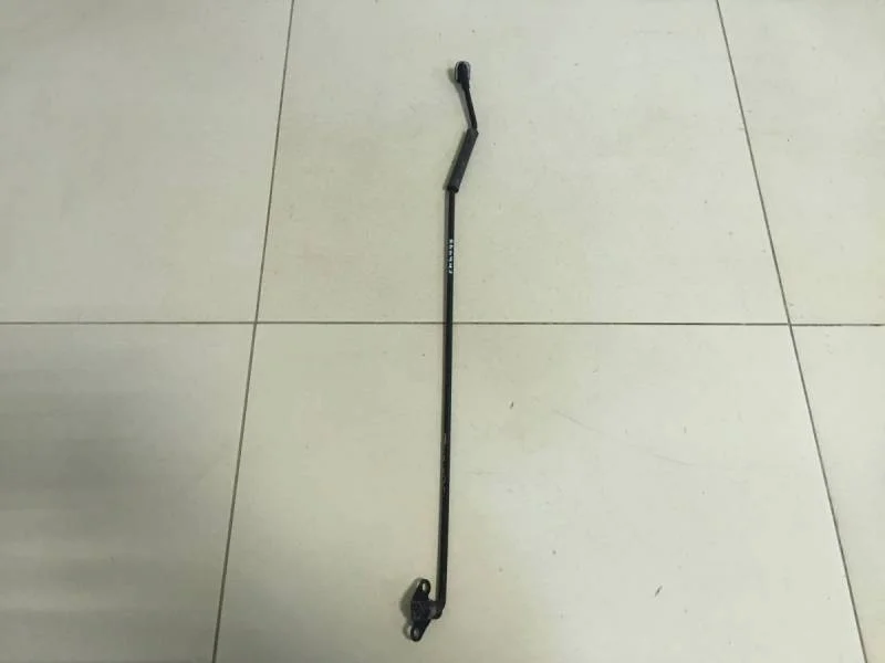 Держатель капота Hyundai i30 (GD) 2012>