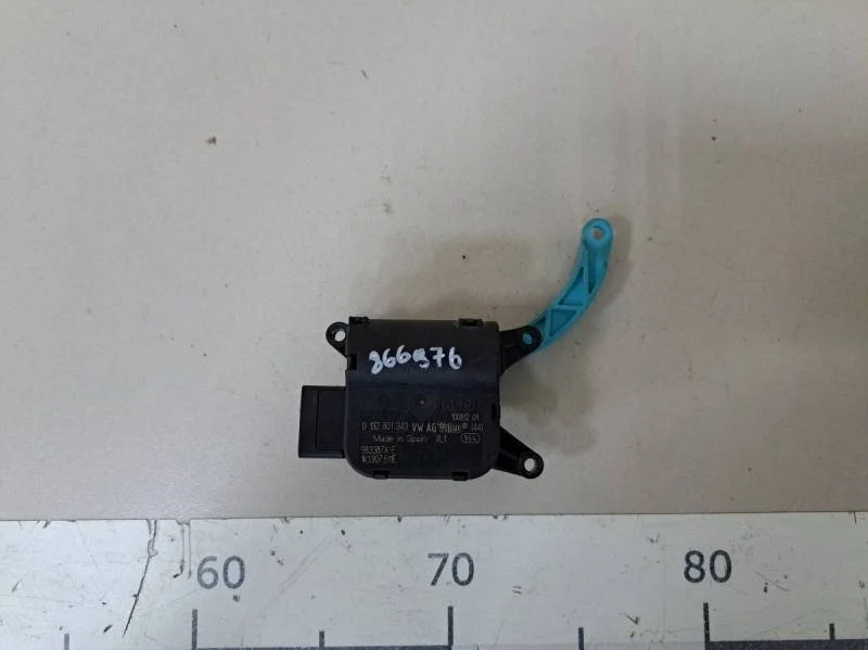 Моторчик заслонки печки Volkswagen Jetta (5K) 2011>