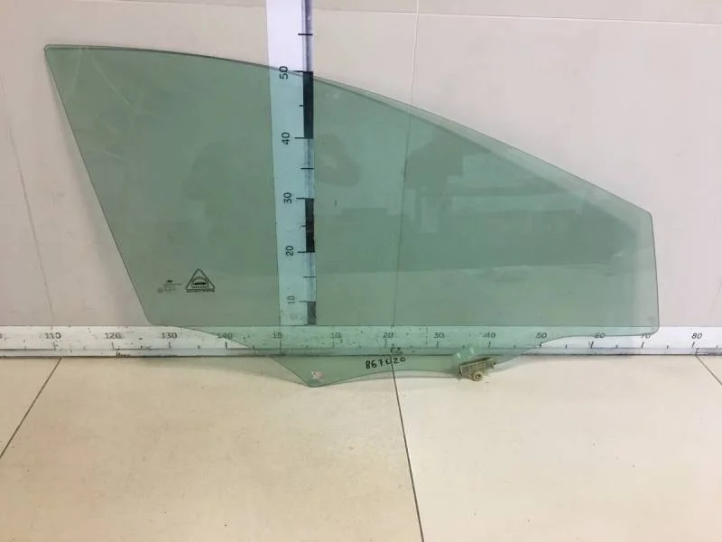 Стекло двери передней правой Hyundai i30 (GD) 2012>