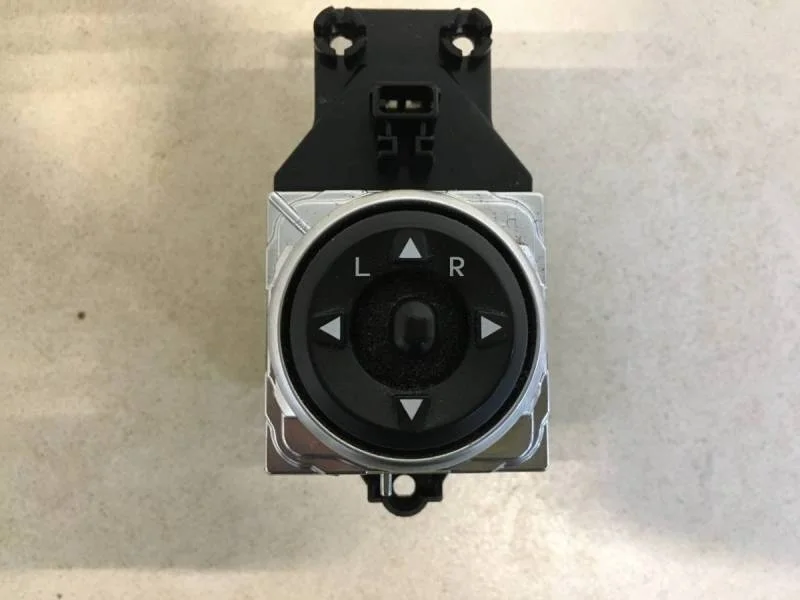 Переключатель регулировки зеркала Hyundai i30 (GD) 2012>