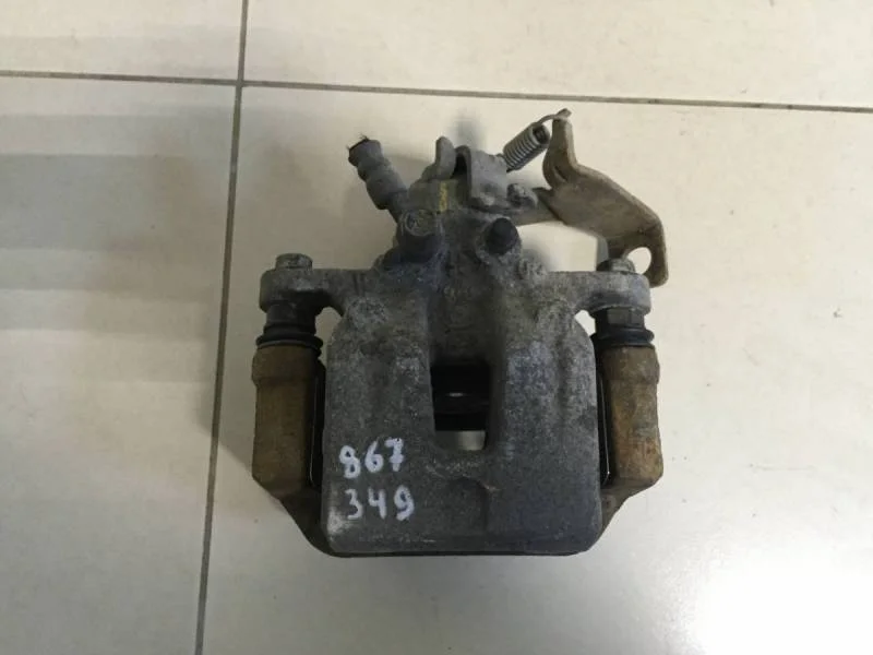 Суппорт задний правый Hyundai i30 (GD) 2012>