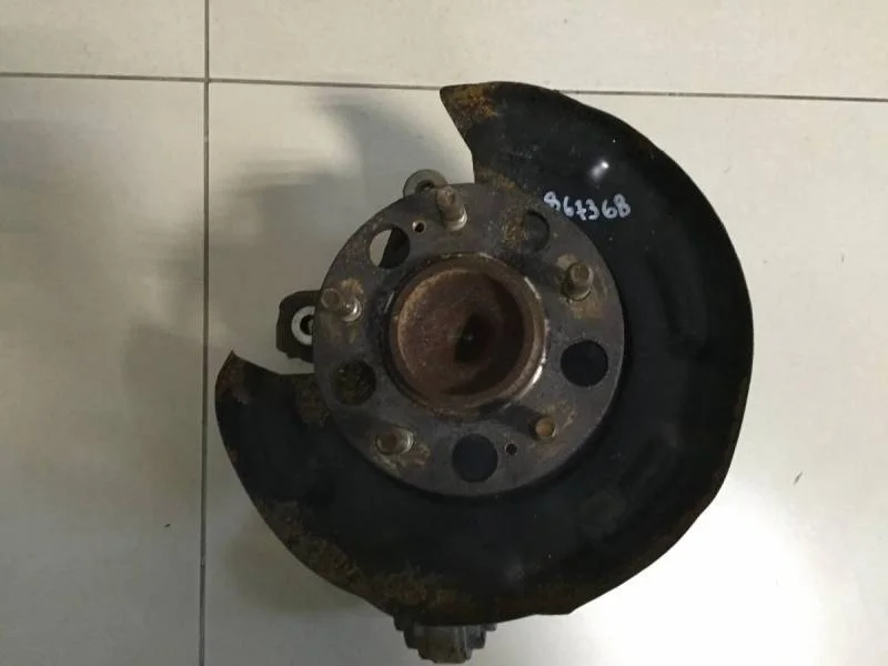 Кулак поворотный задний правый Hyundai i30 (GD) 2012>