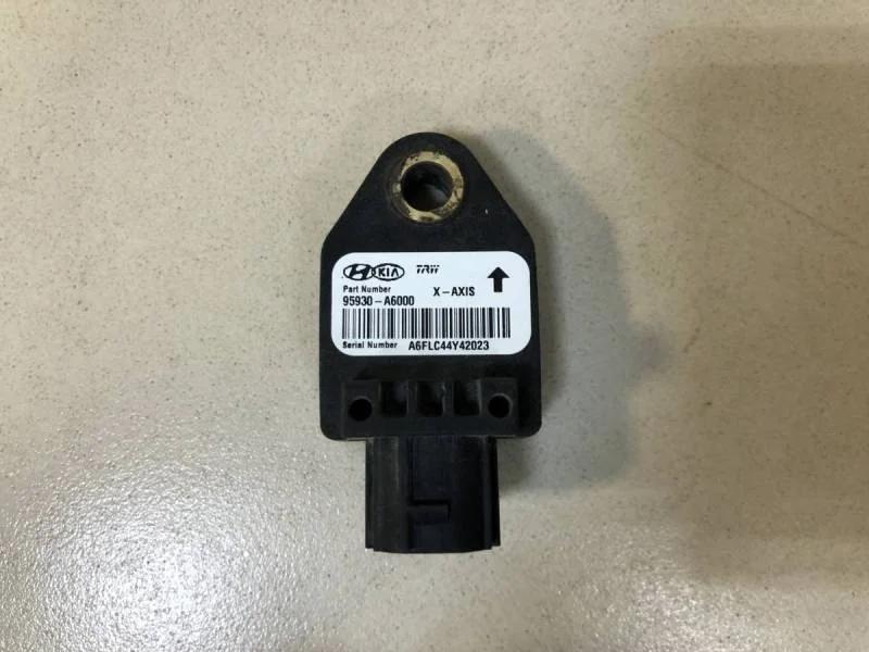 Датчик AIR BAG Hyundai i30 (GD) 2012>