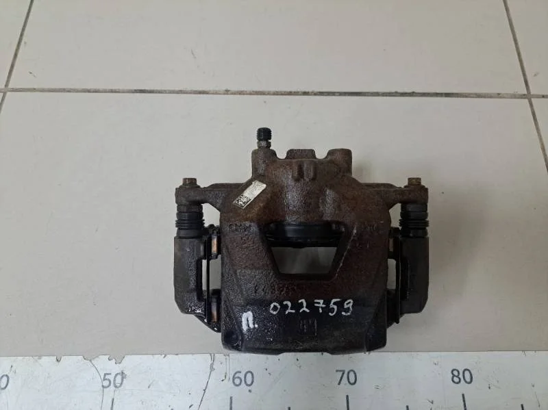 Суппорт передний правый Chevrolet Aveo T300 2011>