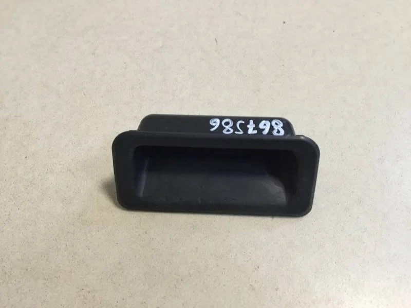 Кнопка открывания багажника Hyundai i30 (GD) 2012>