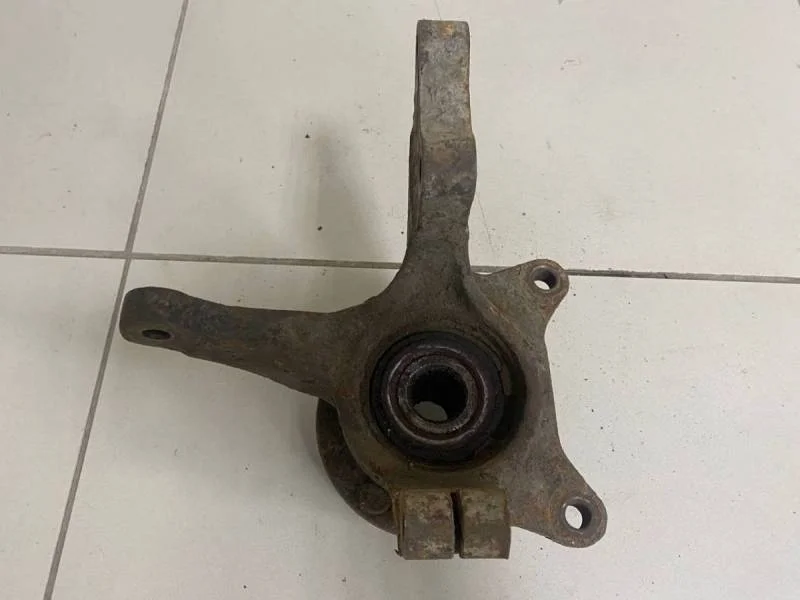 Кулак поворотный передний левый Hyundai Santa Fe (SM) Santa Fe Classic 2000-2012