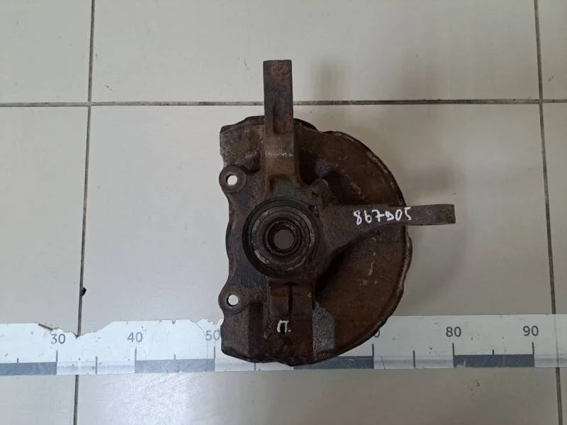 Кулак поворотный передний правый Mitsubishi Lancer 9  (CS/Classic) 2000-2011