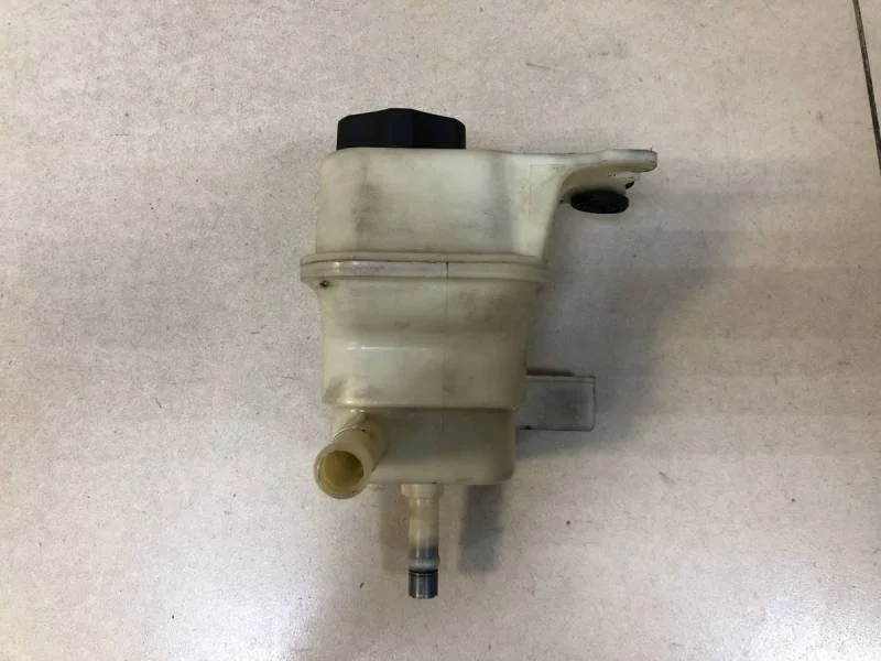 Бачок гидроусилителя Ravon R4 2016>