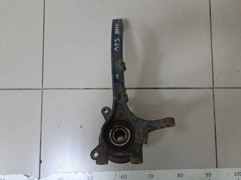 Кулак поворотный передний правый Kia Magentis (GD) 2000-2005