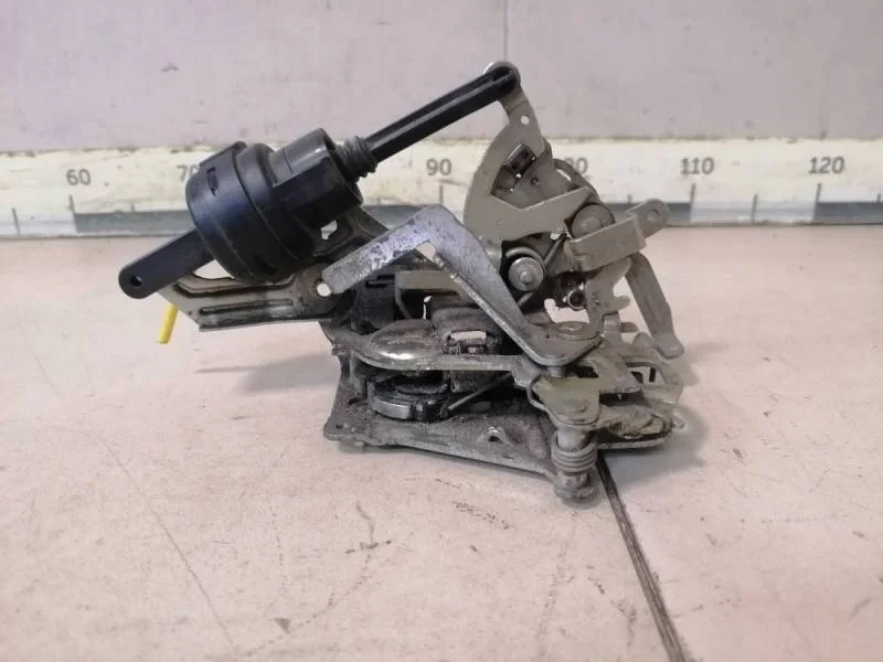 Замок двери задней левой Mercedes-Benz E-Class (W210) 1995-2002