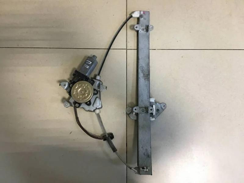 Стеклоподъемник электр. передний правый Nissan Almera Classic (B10) 2006-2013