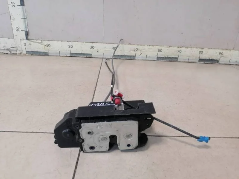 Замок двери задней правой SsangYong Kyron 2005-2015