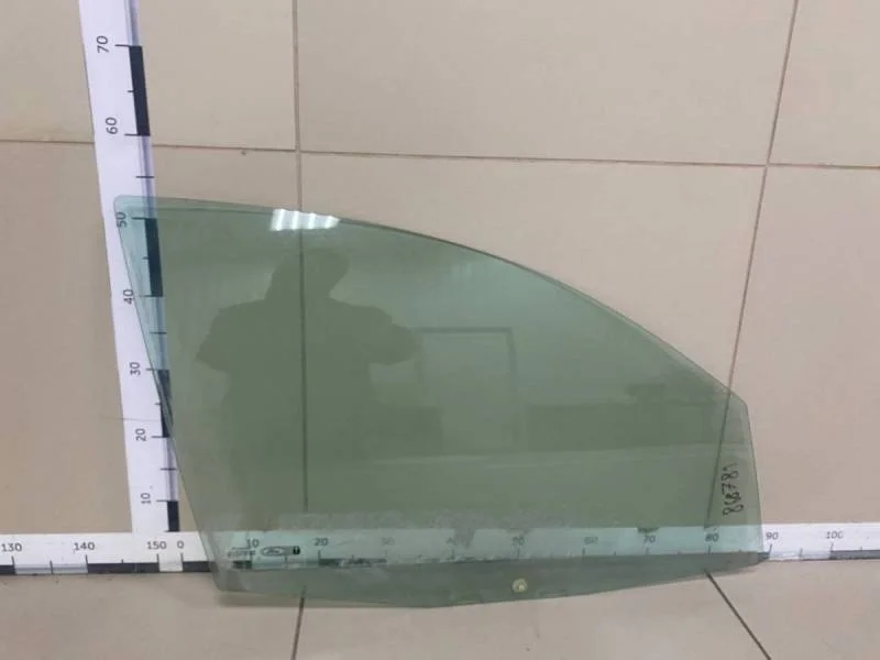 Стекло двери передней правой Ford Fusion (JU) 2002-2012