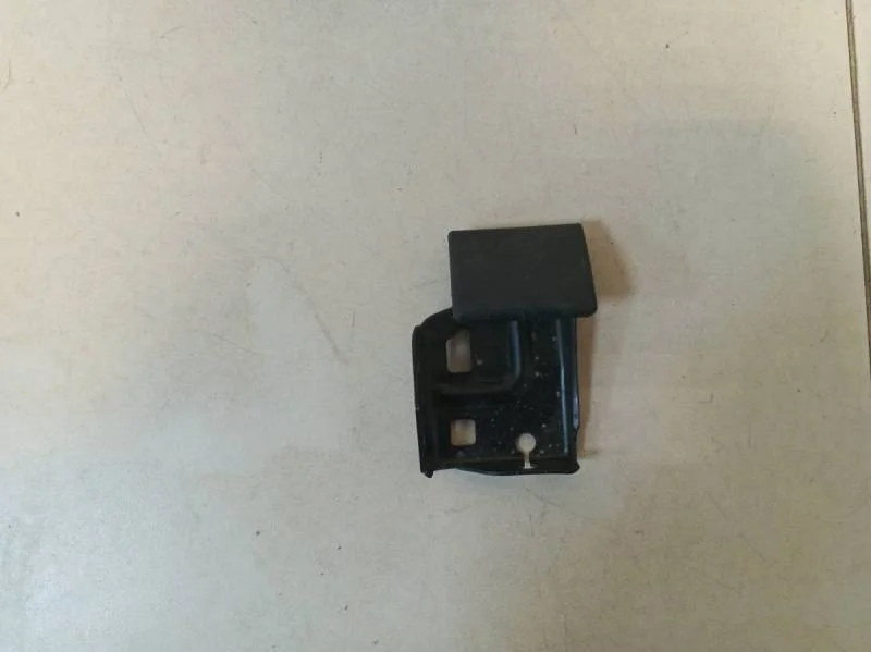 Ручка открывания капота Nissan Almera Classic (B10) 2006-2013