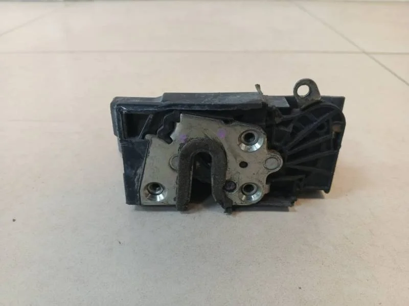 Замок двери передней правой Renault Logan (2) 2014>