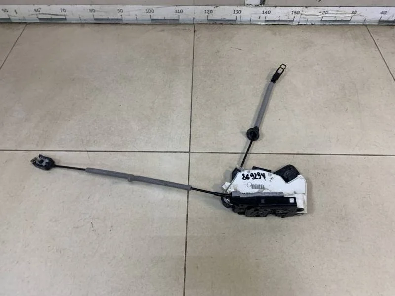 Замок двери задней левой Volkswagen Polo (Sed RUS) 2011>