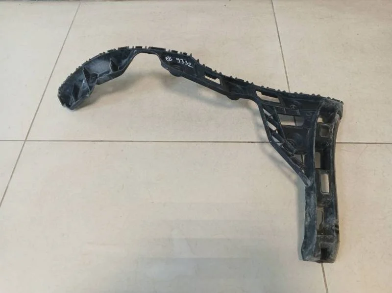 Кронштейн заднего бампера правый Volkswagen Polo (Sed RUS) 2011>