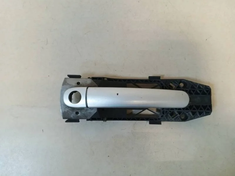 Ручка двери передней наружная левая Volkswagen Polo (Sed RUS) 2011>