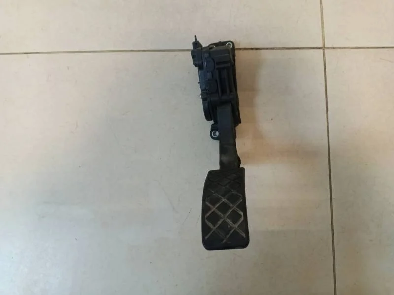 Педаль газа Volkswagen Polo (Sed RUS) 2011>