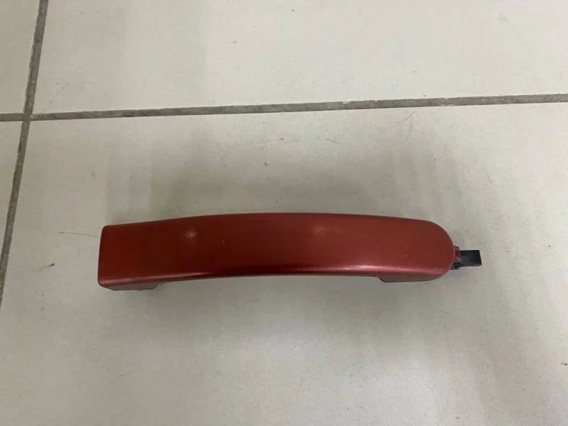 Ручка двери наружная правая Ford Fiesta (MK5) 2002-2008