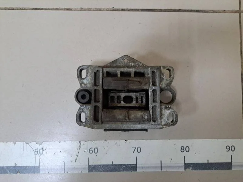 Опора КПП Ford Mondeo 3 2000-2007