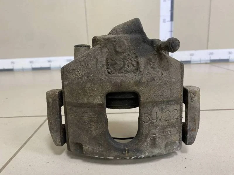 Суппорт передний левый Ford Fusion (JU) 2002-2012