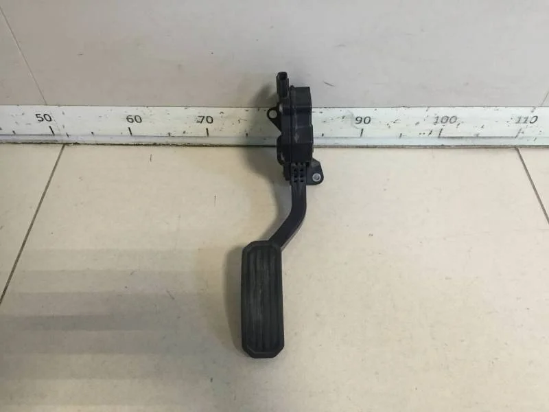 Педаль газа Toyota Camry (V40) 2006-2011