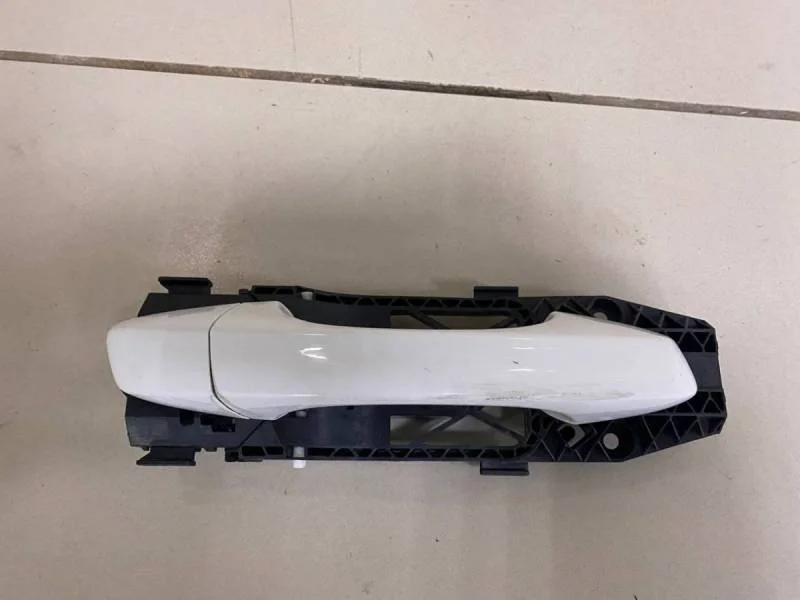 Ручка двери задней наружная правая Skoda Octavia (A7) 2013>