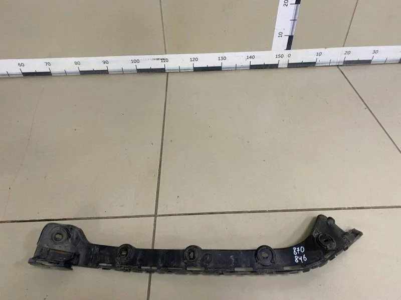 Кронштейн заднего бампера правый Skoda Octavia (A7) 2013>