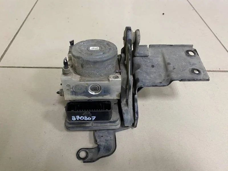 Блок ABS (насос) Skoda Octavia (A7) 2013>