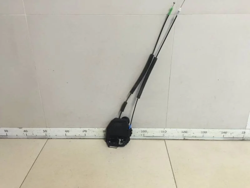 Замок двери задней правой Toyota Camry (V50) 2011-2017