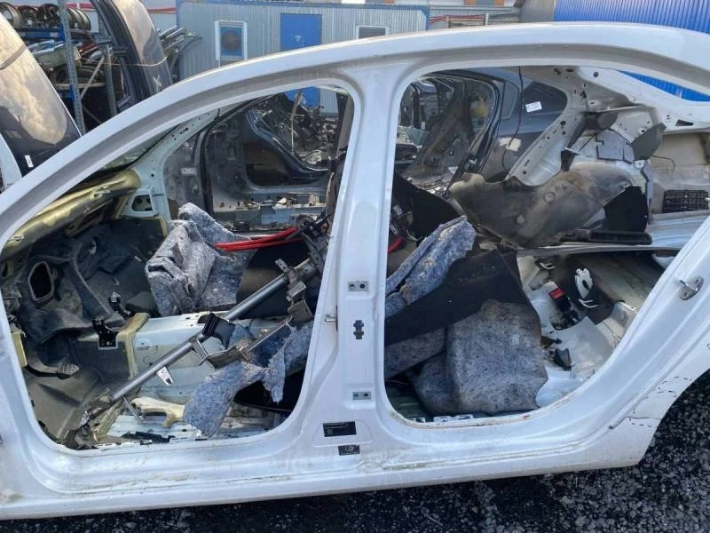 Порог со стойкой левый Skoda Octavia (A7) 2013>