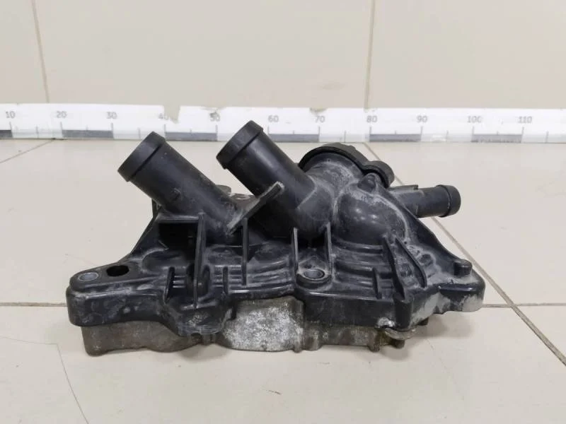 Корпус термостата Skoda Octavia (A7) 2013>