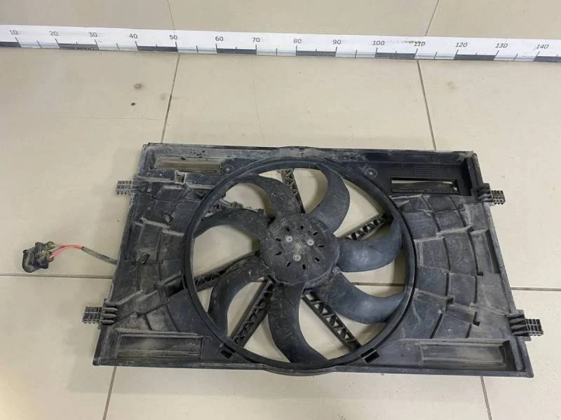 Диффузор вентилятора Skoda Octavia (A7) 2013>