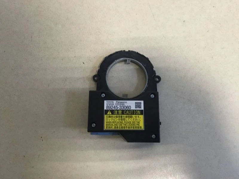 Датчик угла поворота рулевого колеса Toyota Camry (V50) 2011-2017