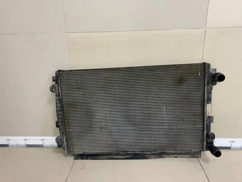 Радиатор охлаждения двигателя Skoda Octavia (A7) 2013>
